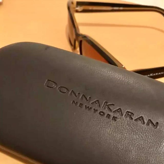 Donna Karan(ダナキャラン)のDＯNNAKARAN New York サングラス レディースのファッション小物(サングラス/メガネ)の商品写真
