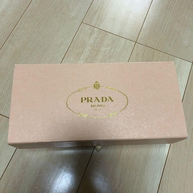 PRADA(プラダ)のPRADA リボンフラットシューズ レディースの靴/シューズ(バレエシューズ)の商品写真