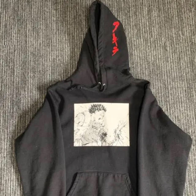 Supreme akiraパーカー 最終値下げ Supreme akiraパーカー 最終値下げ