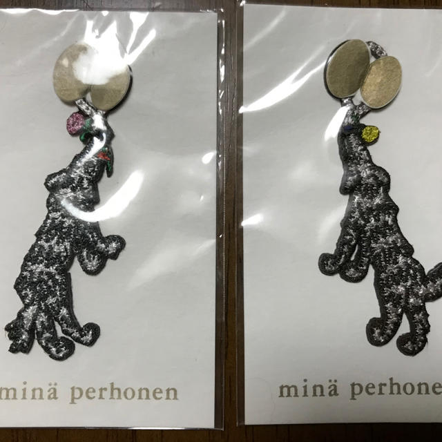 mina perhonen(ミナペルホネン)のミナペルホネン　wolf&flower ノベルティ　2個セット エンタメ/ホビーのコレクション(ノベルティグッズ)の商品写真