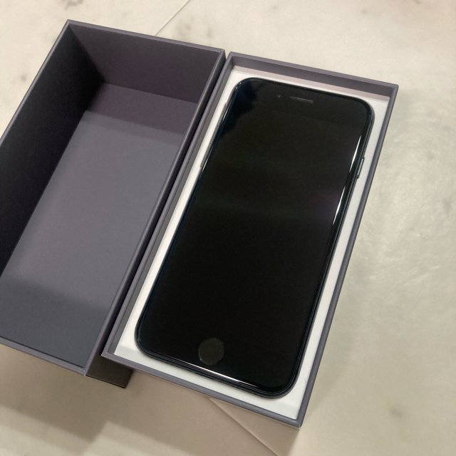 【極美品】iPhone8 スペースグレー 64GB 【SIMフリー】