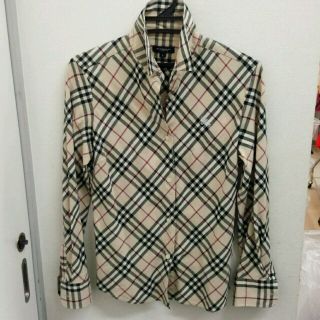 バーバリー(BURBERRY)のBURBERRY　シャツ(シャツ/ブラウス(半袖/袖なし))