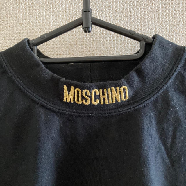 MOSCHINO(モスキーノ)のMOSCHINO ハイネック レディースのトップス(Tシャツ(長袖/七分))の商品写真