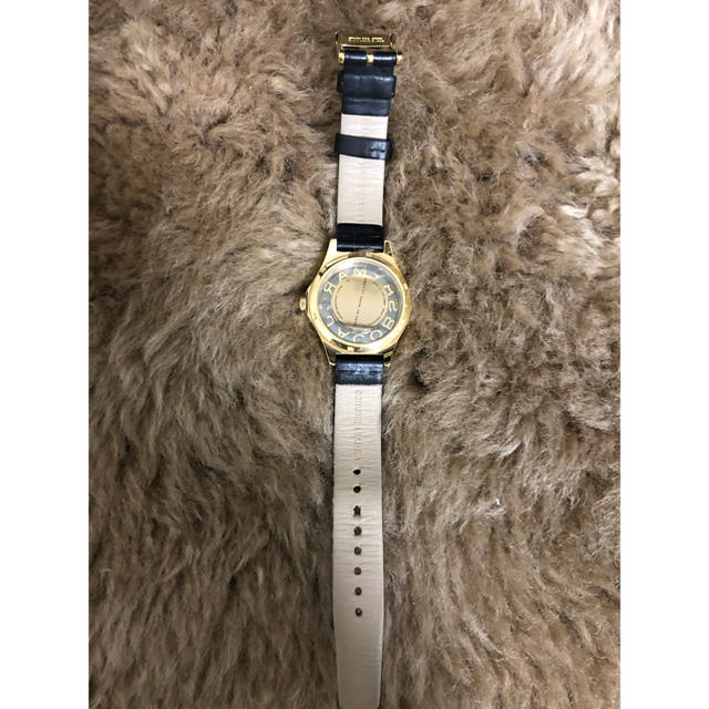 LOWRYS FARM(ローリーズファーム)の腕時計　ゴールド　ブラック レディースのファッション小物(腕時計)の商品写真