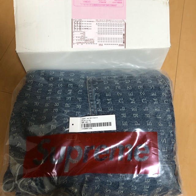 Supreme(シュプリーム)のシュプリーム　Jacquard Logos Denim Overalls メンズのパンツ(サロペット/オーバーオール)の商品写真