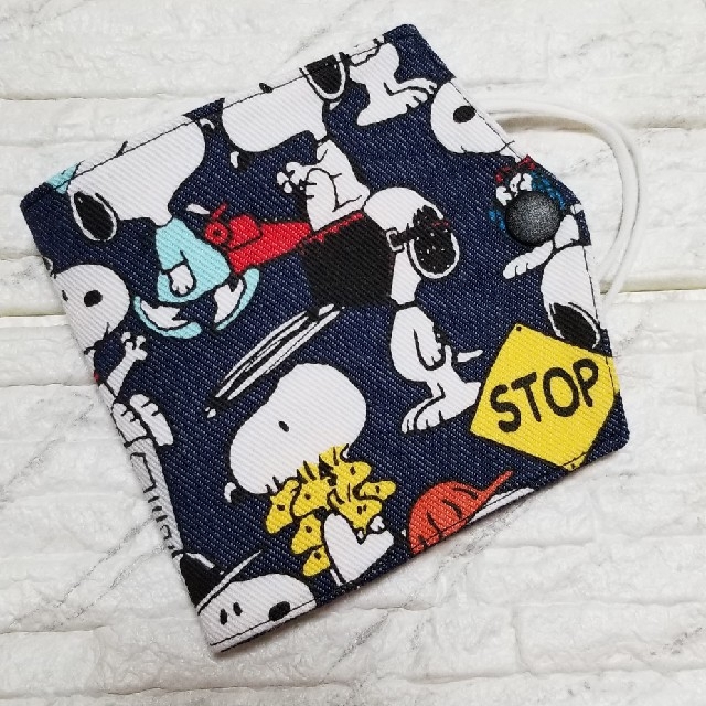 SNOOPY(スヌーピー)のマスクケース☆ハンドメイド ハンドメイドの生活雑貨(雑貨)の商品写真