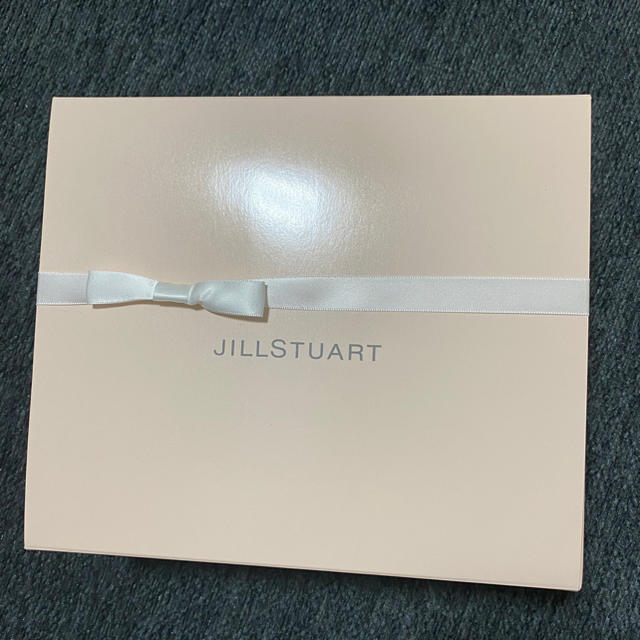 JILLSTUART(ジルスチュアート)のジルスチュアート タオル　フェイスタオル レディースのファッション小物(ハンカチ)の商品写真