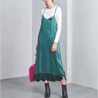 togapulla feather dress  コンチョ　ファー　ワンピース