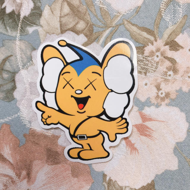 Kaws ピーポーくん ステッカーの通販 By You Lan ラクマ Kaws ピーポーくん ステッカーの通販 By You Lan ラクマ