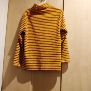 ユニクロ(UNIQLO)の更に更に値下げ⤵中古マイクロフリース   男女兼用可能オレンジボーダー120(ニット)