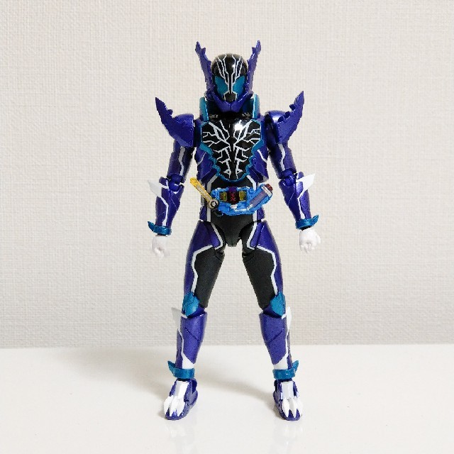 【開封品】S.H.Figuarts 仮面ライダーローグ 2