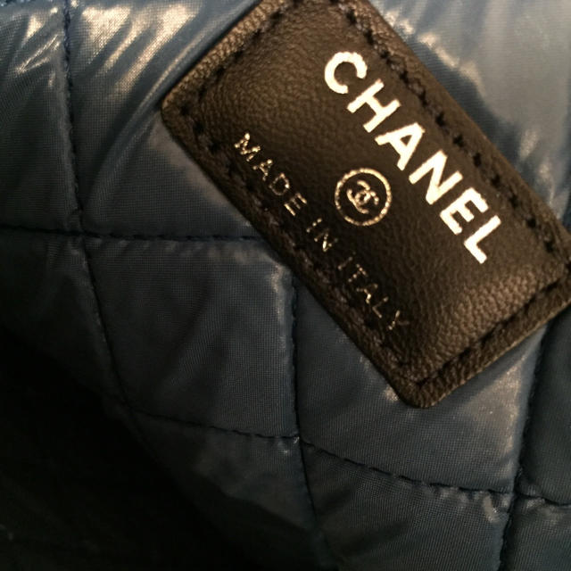 CHANEL(シャネル)の☆ 新品未使用！！ CHANEL クラッチバック  アラベスク柄☆ レディースのバッグ(クラッチバッグ)の商品写真