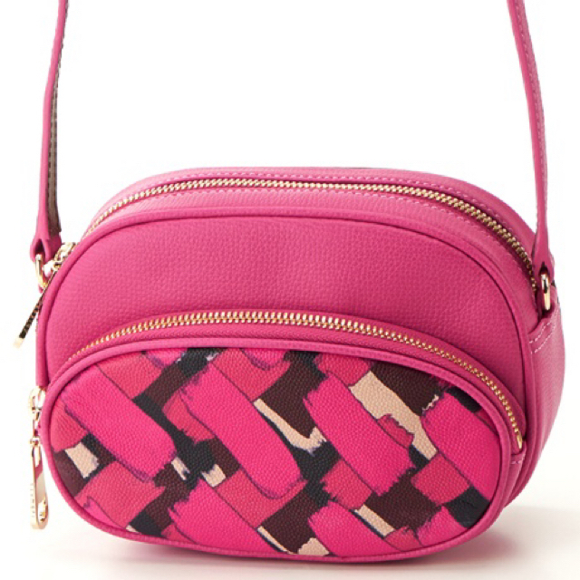新品✨タグ付き♪未開封‼️ ツモリチサト  ショルダーバッグ  ピンク　大特価 レディースのバッグ(ショルダーバッグ)の商品写真