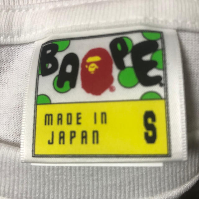 A BATHING APE(アベイシングエイプ)のAPE ONE PEACE ワンピース ゴールド Ｄ ロジャー Tシャツ S メンズのトップス(Tシャツ/カットソー(半袖/袖なし))の商品写真