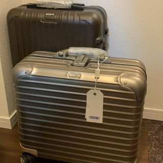 リモワ(RIMOWA)の機内持ち込み　34L リモワRIMOWAブラウン　希少カラー　スーツケース(トラベルバッグ/スーツケース)