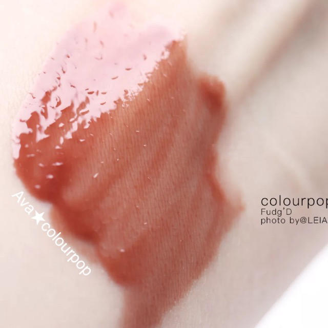 Sephora(セフォラ)の入手困難品★colourpop リップグロス 【FUDG‘D】 コスメ/美容のベースメイク/化粧品(リップグロス)の商品写真