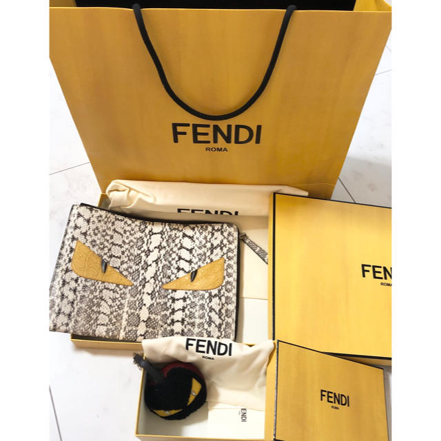 FENDI   レア 美品 FENDI モンスター パイソン クラッチバッグセットの