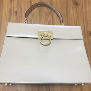 サルヴァトーレフェラガモ(Salvatore Ferragamo)のフェラガモビンテージバッグ(ハンドバッグ)