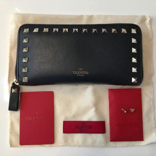 VALENTINOレアなリボンが付き金運ラッキーカラーラベンダーピンクの長財布