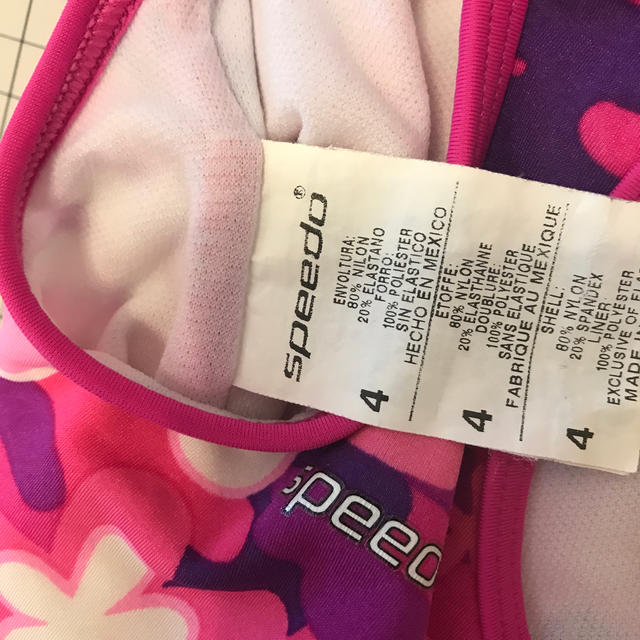 SPEEDO(スピード)のスピード水着子供サイズ4 キッズ/ベビー/マタニティのキッズ服女の子用(90cm~)(水着)の商品写真