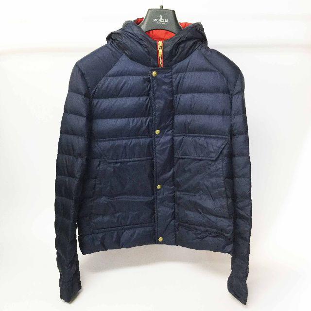 MONCLER(モンクレール)のモンクレール ガムブルー ダウンジャケット　(0514-01) メンズのジャケット/アウター(ダウンジャケット)の商品写真