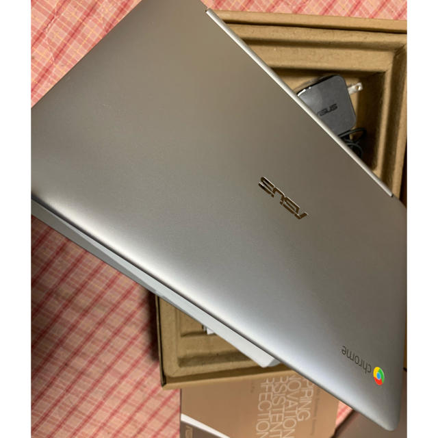 ASUS(エイスース)の新品同様 ASUS Chromebook Flip C100PA-DB02  スマホ/家電/カメラのPC/タブレット(ノートPC)の商品写真