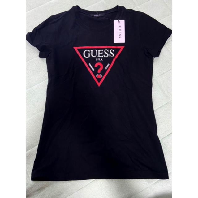 GUESS(ゲス)の【タグ付き】GUESS ロゴTシャツ レディースのトップス(Tシャツ(半袖/袖なし))の商品写真