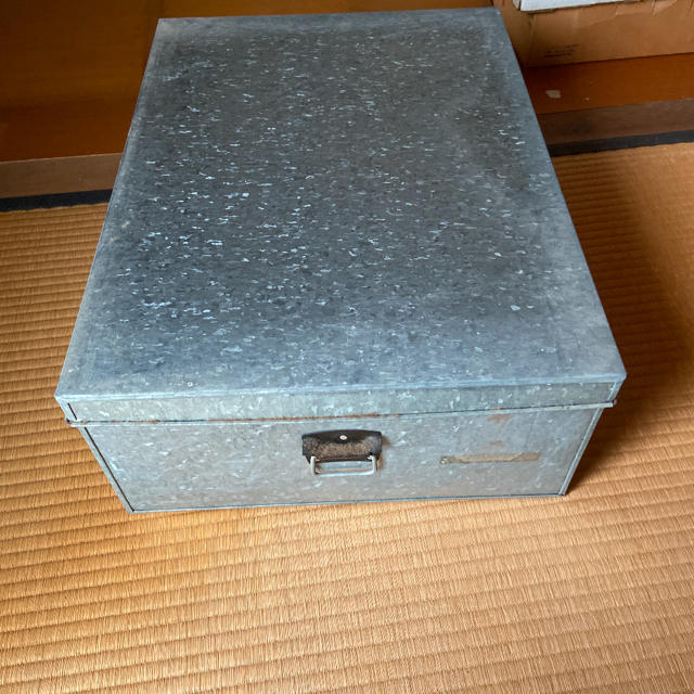 昭和レトロ ブリキ缶 収納ボックス 衣装ケース の通販 By Ken S Shop ラクマ
