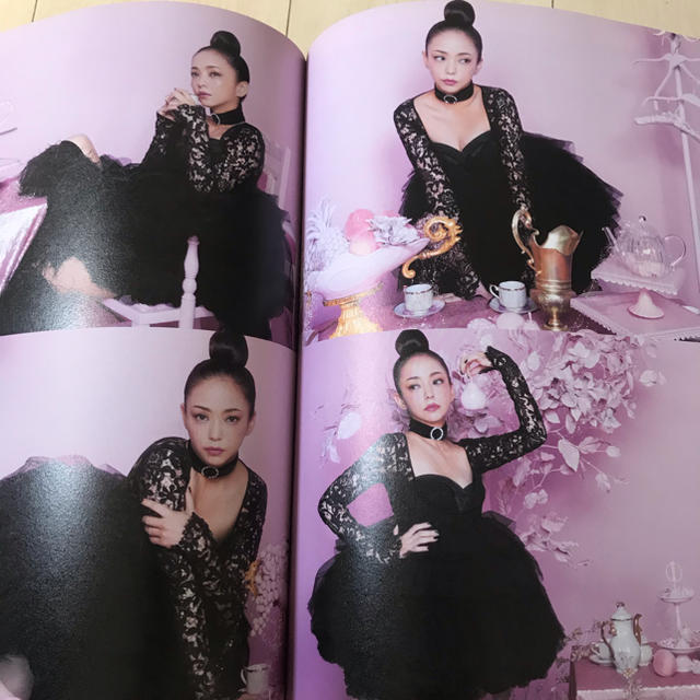 安室奈美恵　finally ツアーパンフレット エンタメ/ホビーのタレントグッズ(ミュージシャン)の商品写真