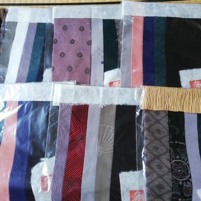 古布　はぎれセット ハンドメイドの素材/材料(生地/糸)の商品写真