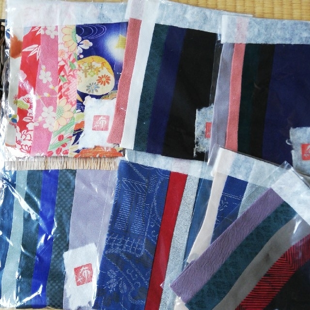 古布　はぎれセット ハンドメイドの素材/材料(生地/糸)の商品写真