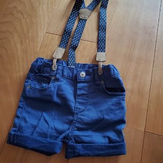 エイチアンドエム(H&M)のサスペンダー付きショートパンツ👖(パンツ)