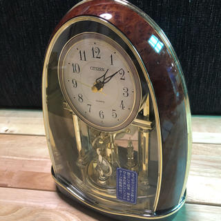 シチズン(CITIZEN)の定価12,000円  シチズン トリプルターン731 回転飾り付き置時計(置時計)