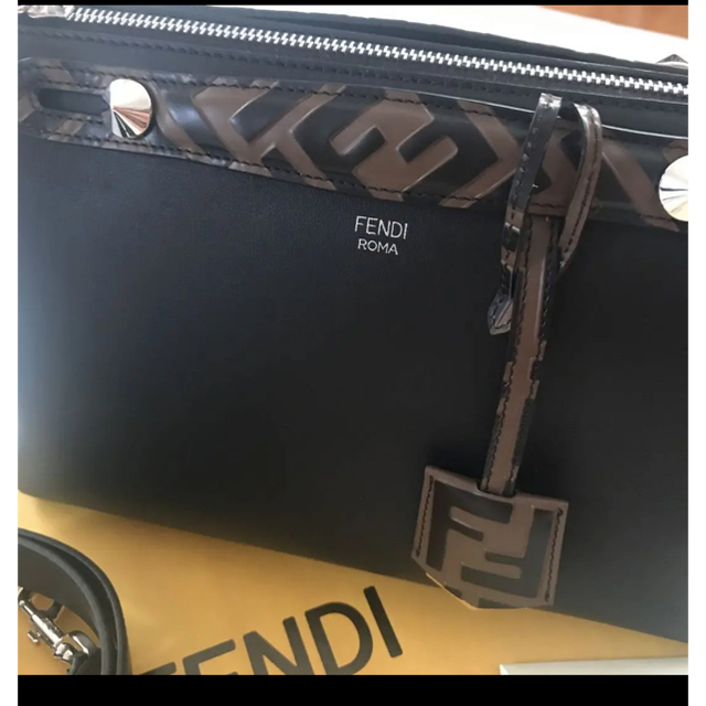 FENDI(フェンディ)の専用　フェンディ　バイザウェイ レディースのバッグ(ショルダーバッグ)の商品写真