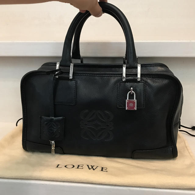 5/27まで✨定価24万✨美品✨LOEWE ロエベ アマソナ28  ブラック