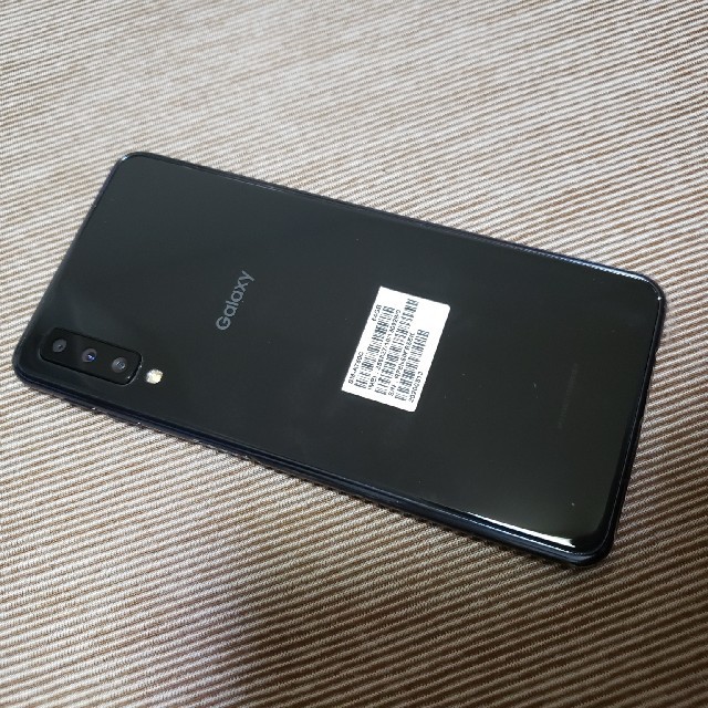 ドイツのショルツ首相 Galaxy A7 ブラック 64 GB モバイル