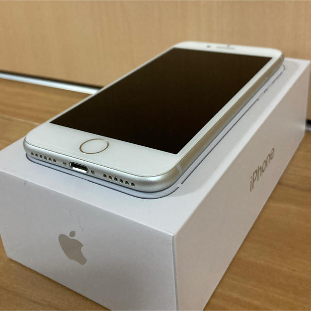 iPhone8 64G SIMフリー 美品 白 ホワイト アイフォン