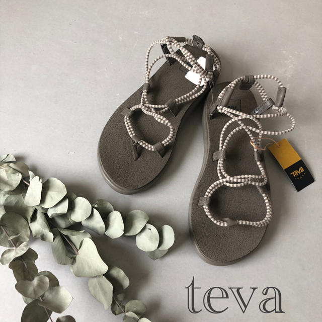 新品★teva voya infinity stripe テバ　インフィニティ