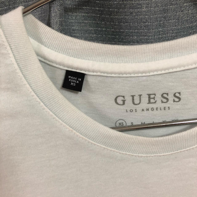 GUESS(ゲス)のTシャツ レディースのトップス(Tシャツ(半袖/袖なし))の商品写真