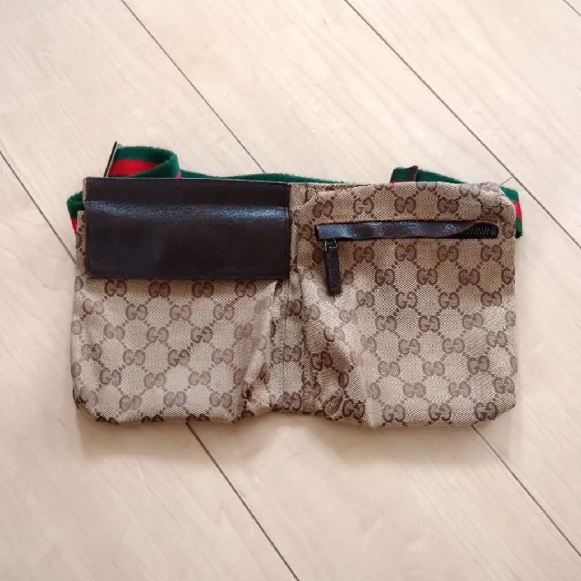 Gucci(グッチ)のウエストポーチ★専用 レディースのバッグ(ボディバッグ/ウエストポーチ)の商品写真