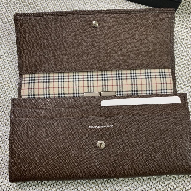 BURBERRY(バーバリー)の(💴⤵️)BURBERRY 長財布　未使用 メンズのファッション小物(長財布)の商品写真