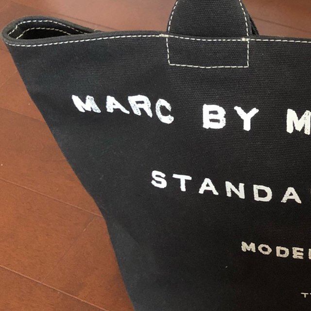 MARC BY MARC JACOBS(マークバイマークジェイコブス)のMARCBY MARC JACOBS キャンバスバッグ レディースのバッグ(ハンドバッグ)の商品写真