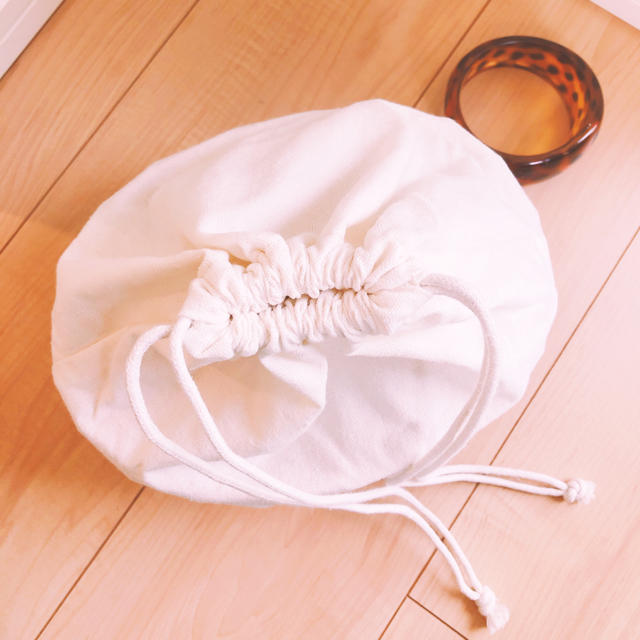 TODAYFUL(トゥデイフル)の柳キャンバス巾着BAG ホワイト　籠バック レディースのバッグ(かごバッグ/ストローバッグ)の商品写真