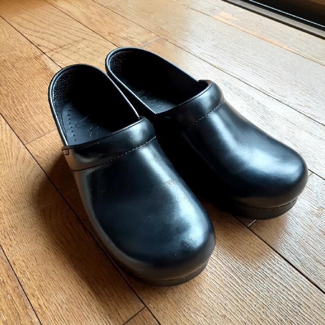 ダンスコ　黒　37　dansko