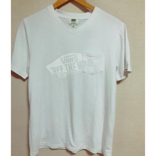 ヴァンズ(VANS)のVANS Vネック 白 Tシャツ M (Tシャツ/カットソー(半袖/袖なし))