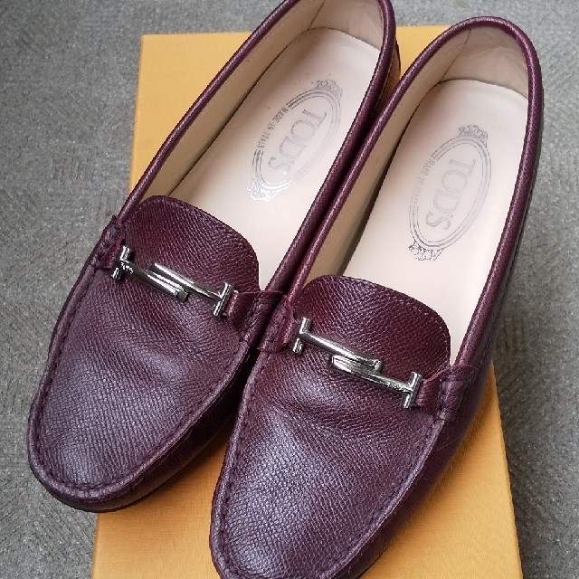 絶対一番安い TOD'S - 38 ドライビングシューズ トッズ TOD'S 超格安価格 T O DS ドライビングシューズ 革靴 トッズ ドレス/ビジネス