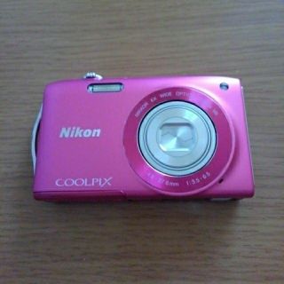 ニコン(Nikon)の【値下げしました】Nikon デジカメ(コンパクトデジタルカメラ)