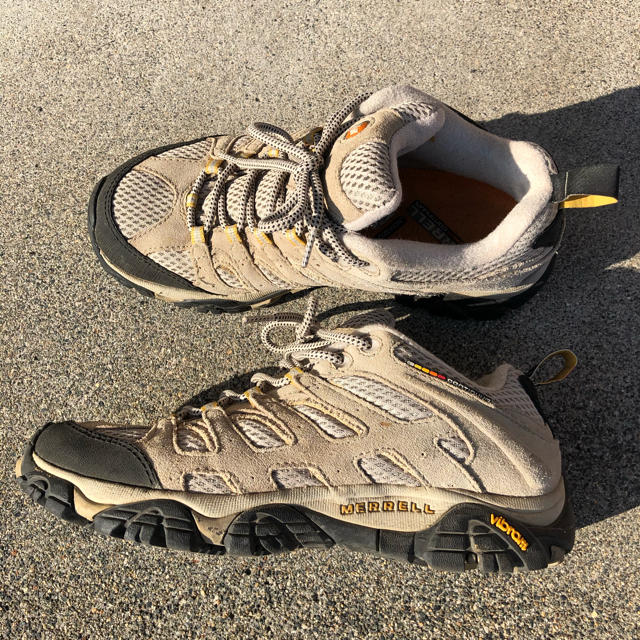 MERRELL(メレル)のmerrel ユーズド　シューズ　vibram レディースの靴/シューズ(スニーカー)の商品写真