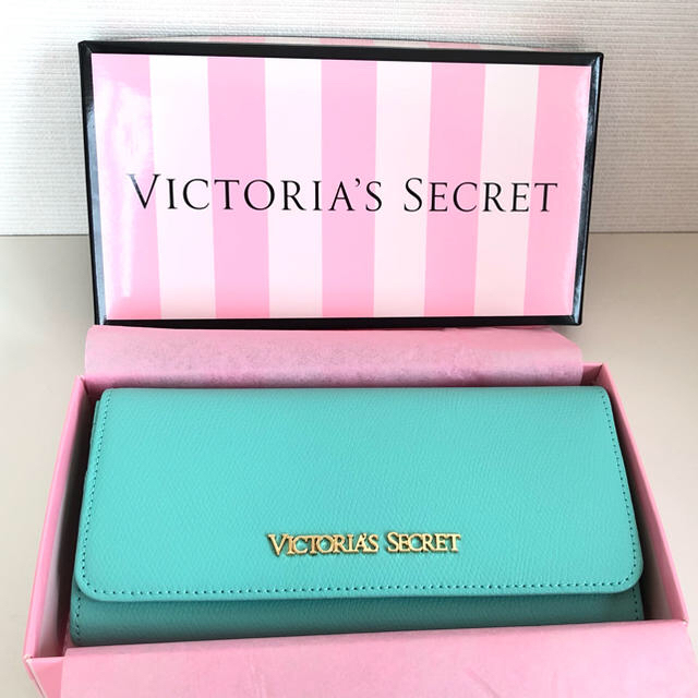 Victoria's Secret(ヴィクトリアズシークレット)の☆ Victoria's Secret ☆ 長財布 レディースのファッション小物(財布)の商品写真