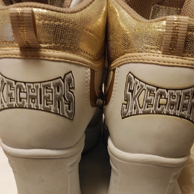 SKECHERS(スケッチャーズ)のなお 様 専用 SKECHERS 厚底スニーカー レディースの靴/シューズ(スニーカー)の商品写真